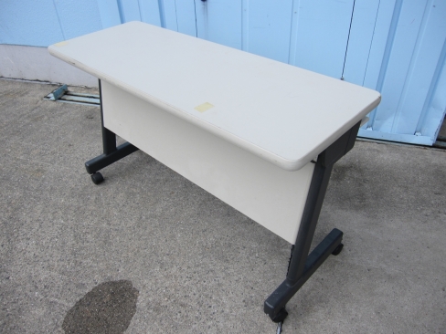 特価！　現状渡し　会議用テーブル　1200ｘ450ｘ700　ニューグレー　幕板付き　