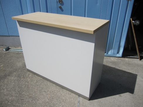 受付カウンター　ホワイト　木天板　1200ｘ500ｘ950