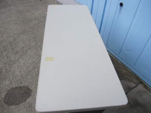 特価！　現状渡し　会議用テーブル　1200ｘ450ｘ700　ニューグレー　幕板付き　
