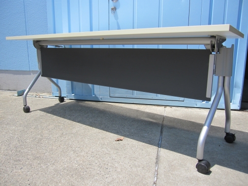 特価！　会議用テーブル　ホワイト　1800ｘ600ｘ700　スタックテーブル