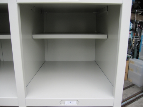 24人用シューズロッカー　ニューグレー　1000ｘ350ｘ1600　扉なし