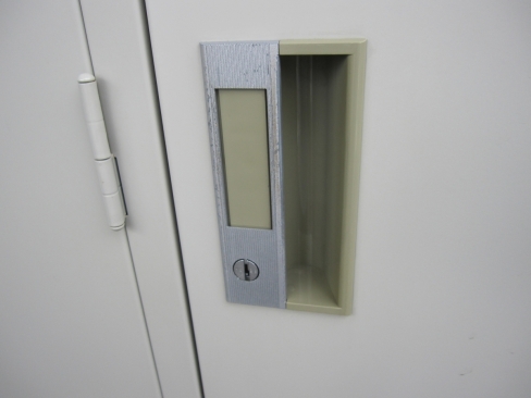 ３人用ロッカー　鍵あり　ニューグレー　900ｘ515ｘ1790