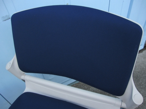 会議用チェア　ブルー　ウチダ製　MF-180C　スタッキングチェア