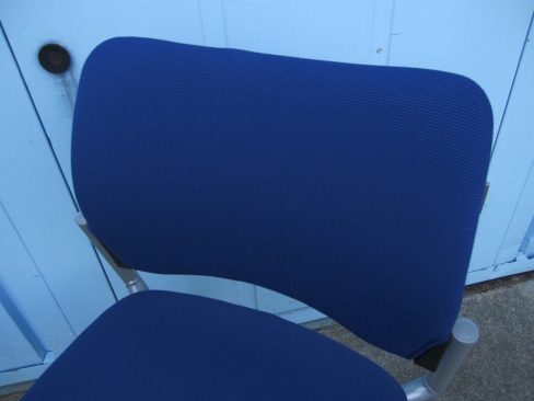 会議用チェア　ブルー　オカムラ製　8147AZ