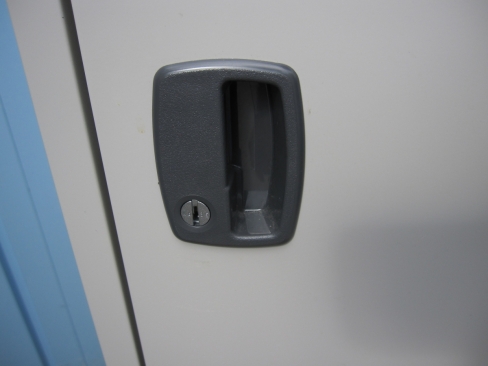 1人用ロッカー　鍵あり　ニューグレー　300ｘ515ｘ1650