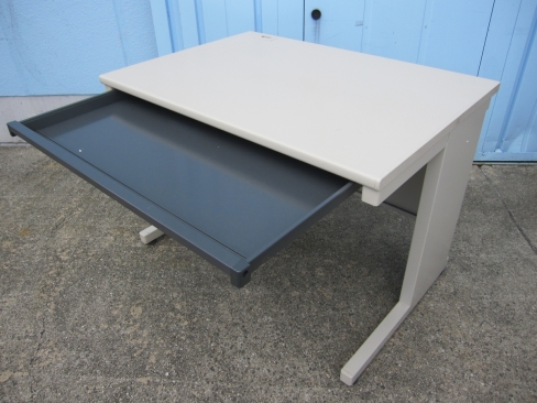 事務机　平デスク　1000ｘ700ｘ700　ニューグレー　コクヨ製