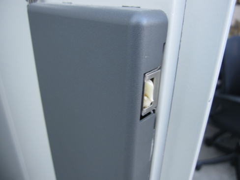 特価！　3人用ロッカー　鍵あり　ニューグレー　プラス製　※ラッチ壊れ　900ｘ500ｘ1800