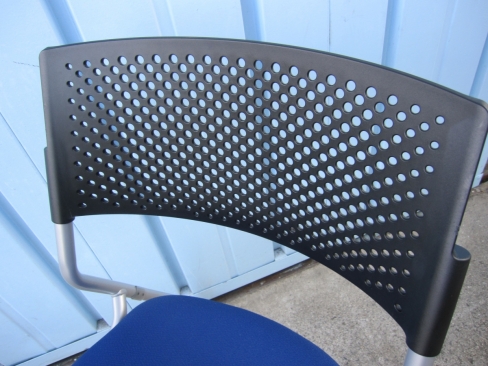 会議用チェア　ブルー　ウチダ製　FM-265B　ネスティングチェア