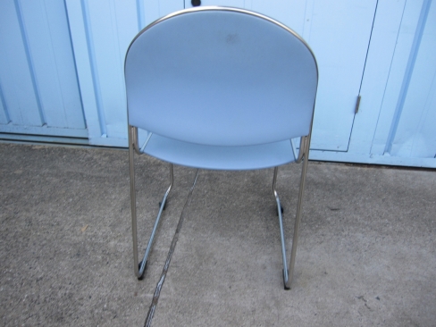 会議用チェア　ライトブルー　コクヨ製　ビニールレザー