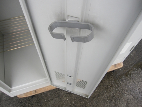 ３人用ロッカー　鍵あり　ニューグレー　900ｘ515ｘ1790