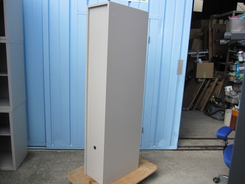 1人用ロッカー　鍵あり　ニューグレー　300ｘ515ｘ1650