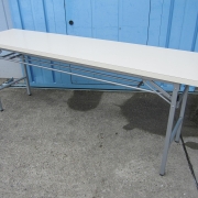 折りたたみテーブル　会議用テーブル　Ｗ1800　ホワイト