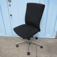 事務イス 肘なし ブラック コクヨ製プント