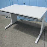 事務机 平デスク ホワイト 1200x700x720 イトーキ製CZR