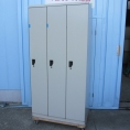 特価! 3人用ロッカー 鍵あり ニューグレー プラス製 ※ラッチ壊れ 900x500x1800