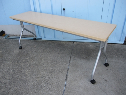 会議用テーブル　スタックテーブル　1800ｘ500ｘ700　木目チーク