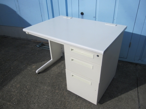 事務机　片袖デスク　ホワイト　鍵無し　1000ｘ700ｘ700