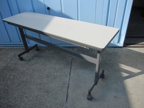 特価！　会議テーブル　スタックテーブル　ニューグレー　1500ｘ450ｘ700