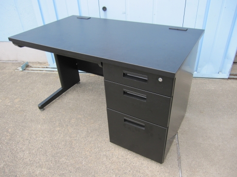 事務机　ブラック　鍵あり　1200ｘ700ｘ700　片袖デスク