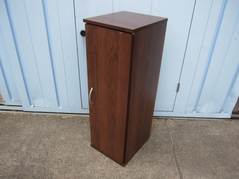 扉付き木製シューズボックス　300ｘ350ｘ910