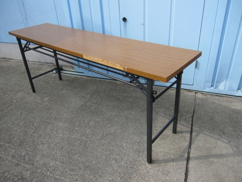 特価！　折り畳みテーブル　1800ｘ450ｘ700　木目チーク　天板サイド割れあり