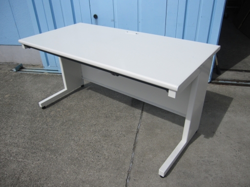 事務机　平デスク　ホワイト　1400ｘ700ｘ700　プラス製