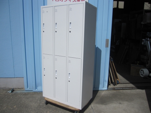 ６人用ロッカー　ホワイト　鍵あり　900ｘ515ｘ1790