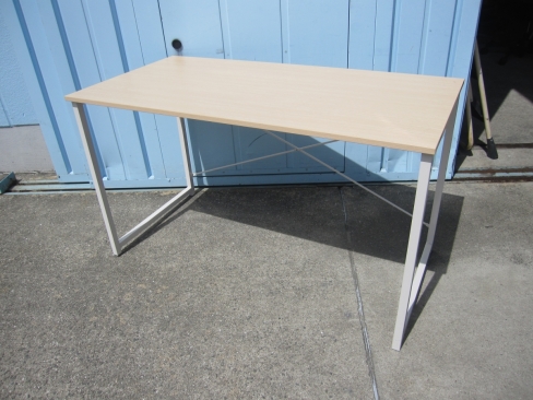 特価！　ワークデスク　アジャスター無し　木目チーク　1200ｘ600ｘ690