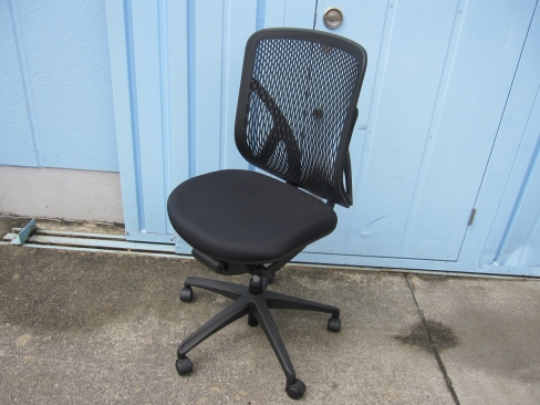 事務イス　ブラック　イナバ製イエラチェア　ハイバック