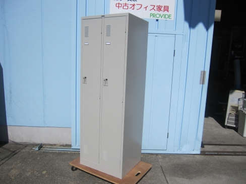 2人用ロッカー　ナイキ製　鍵あり　ニューグレー　608ｘ515ｘ1790