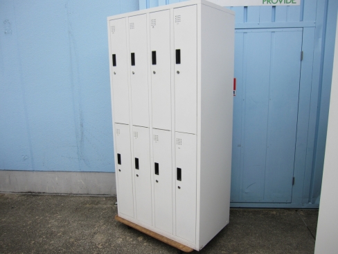 8人用ロッカー　ホワイト　鍵あり　900ｘ515ｘ1790