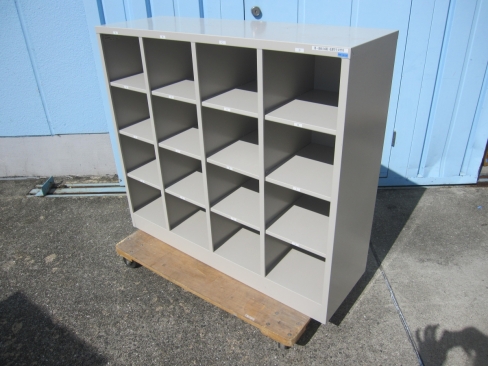 16人用シューズロッカー　ニューグレー　オープンタイプ　1000ｘ330ｘ890　コクヨ製