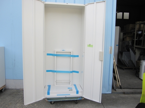 特価！　両開き書庫　ホワイト　鍵あり　イトーキ製シンライン　900ｘ450ｘ2150