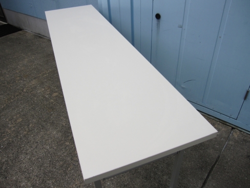 折り畳みテーブル　ホワイト　1800ｘ450ｘ700