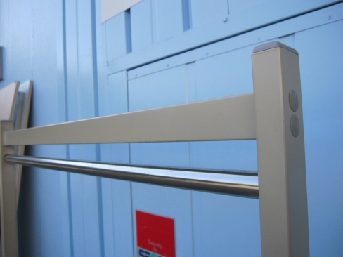 ハンガーラック　アイボリー　900ｘ550ｘ1650