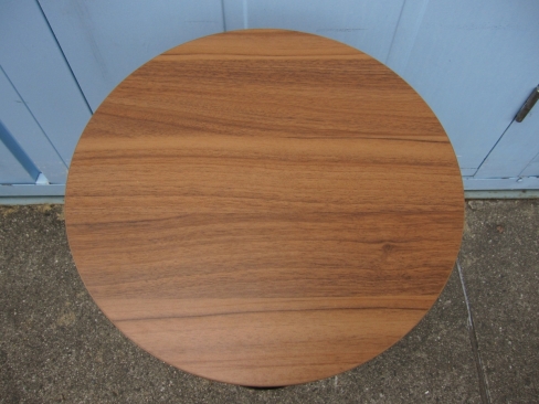 サイドテーブル　φ390　H540～950　※天板の固定が甘いので少しぐらつきます