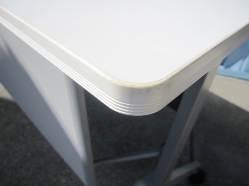 会議テーブル　スタックテーブル　幕板あり　ホワイト　1800ｘ450ｘ720　コクヨ製