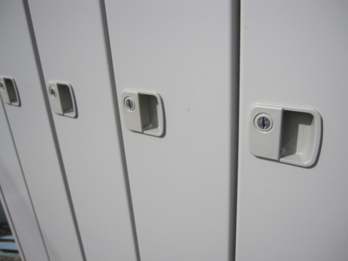 特価！　5人用ロッカー　鍵あり　ニューグレー　イトーキ製　900ｘ515ｘ1790