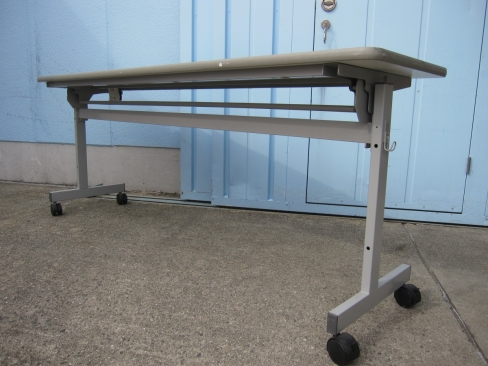 会議用テーブル　ホワイト　1800ｘ450ｘ720　スタックテーブル