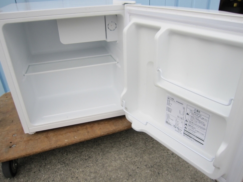 1ドア冷蔵庫　マクスゼン　JR046ML01WH　46L　２０２０年製　　470ｘ447ｘ496