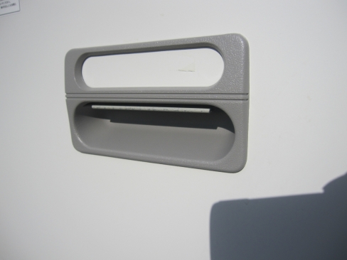 4段ファイルキャビネット　鍵あり　ナイキ製　ホワイト　455ｘ620ｘ1400　B4-4W