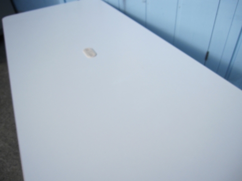 特価！　会議テーブル　1800ｘ800ｘ700　ホワイト　配線穴あり　キャスター付き　スタックテーブル