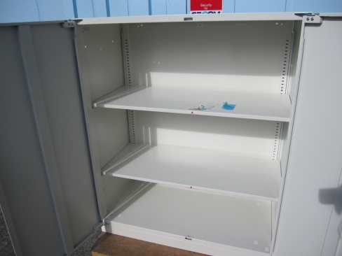 両開き書庫　ホワイト　鍵あり　900ｘ450ｘ1100　イトーキ製