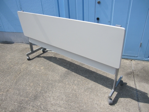 会議用テーブル　幕板付きニューグレー　1800ｘ450ｘ700　スタックテーブル