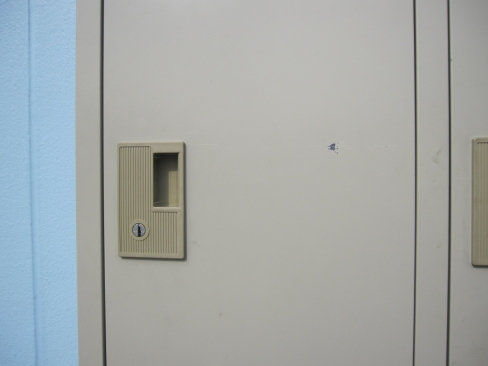 ２列２段4人用ロッカー　鍵あり　ニューグレー　607ｘ515ｘ1790