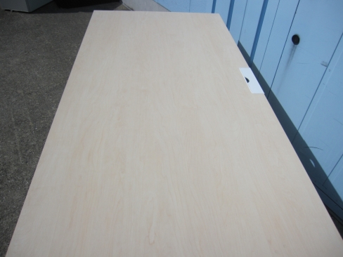 ワークデスク　1400ｘ700ｘ720　木目チーク　コクヨ製デルフィ２　SDT-DJ147M10