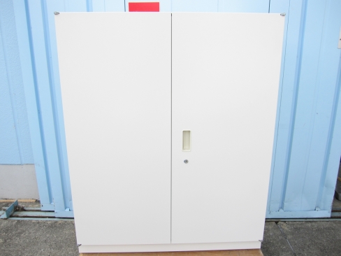 両開き書庫　ホワイト　鍵あり　イトーキ製シンライン　900ｘ450ｘ1100　HTM-109HSS-W9