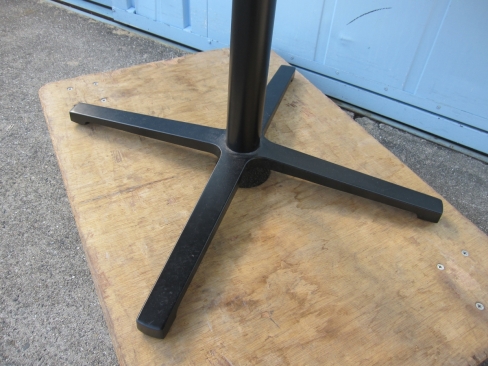 カフェテーブル　750ｘ750ｘ720　木目チーク