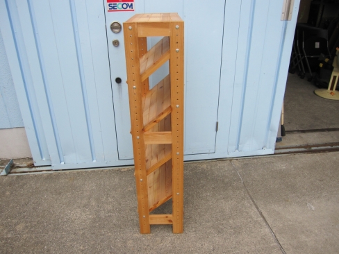 木製カタログスタンド　590ｘ250ｘ1190