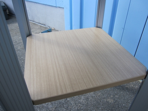 電話台　イトーキ製　450ｘ450ｘ700　木目　DDE-044T-98